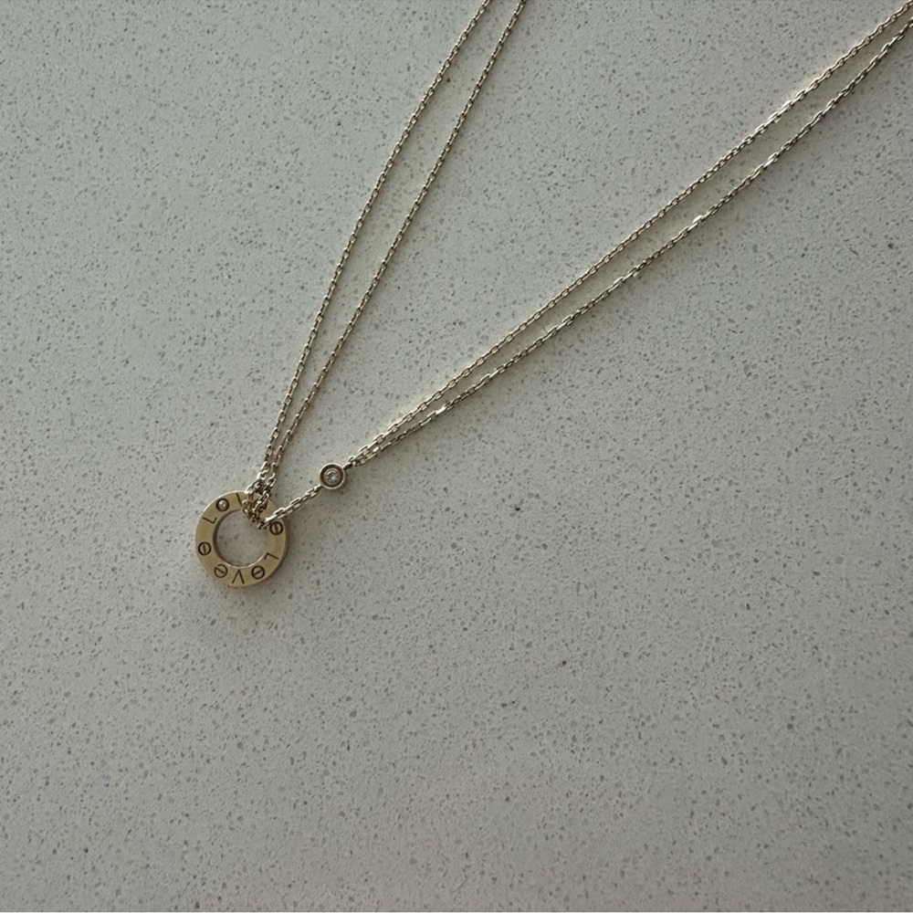 Elegant Gold Cartier Necklace with diamond Pendant - Picture 3 of 3